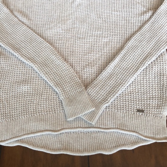 Hollister Long Sleeve Sweater - Picture 2 of 5